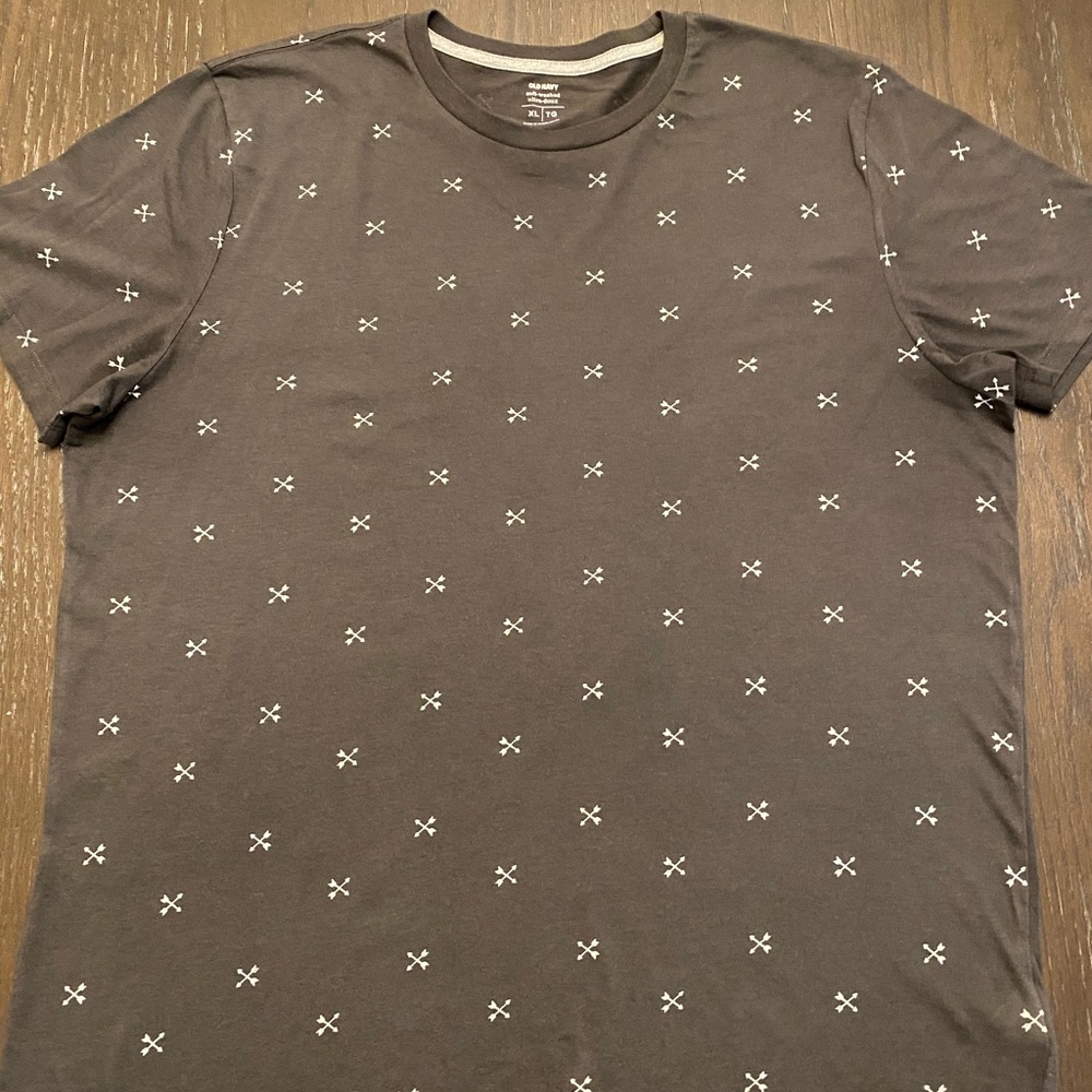 Old Navy T-shirt